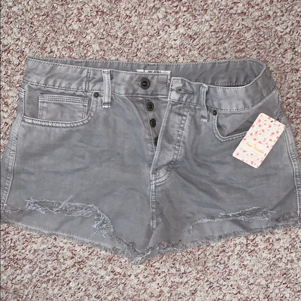 *NEW* Free people high wasted denim shorts size 29